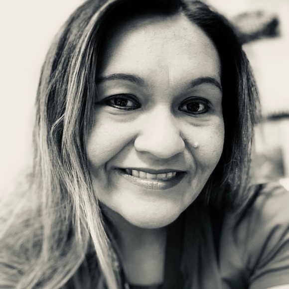 Meet your Posher, Patricia - Picture 1 of 1